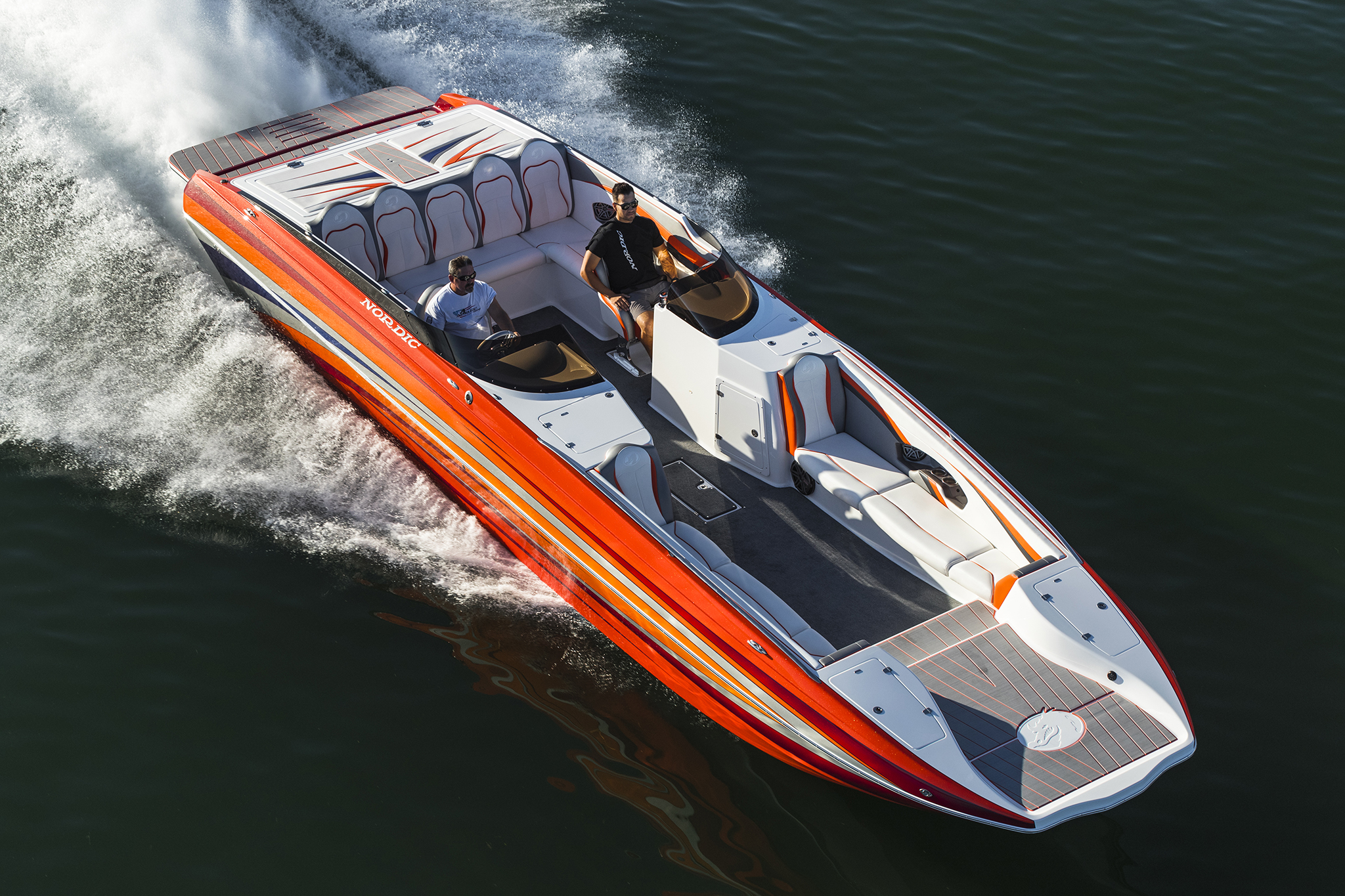 34′ Deck Boat